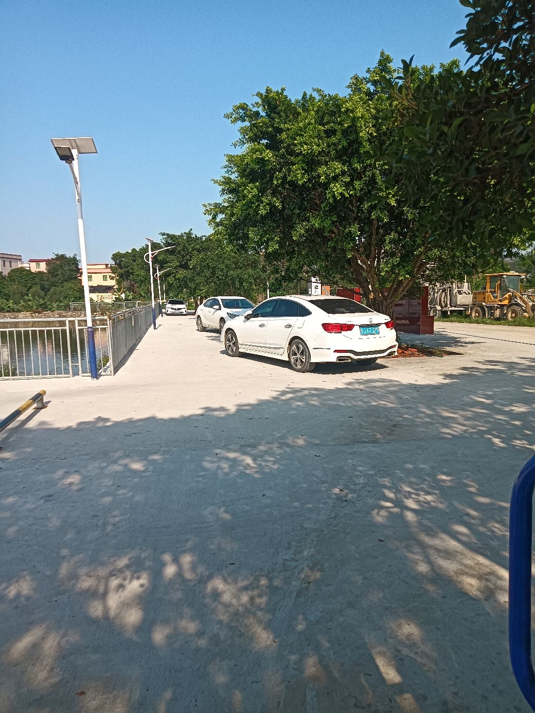 彭育军文化广场