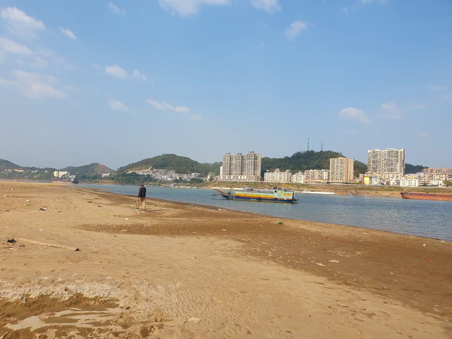 江川沙滩