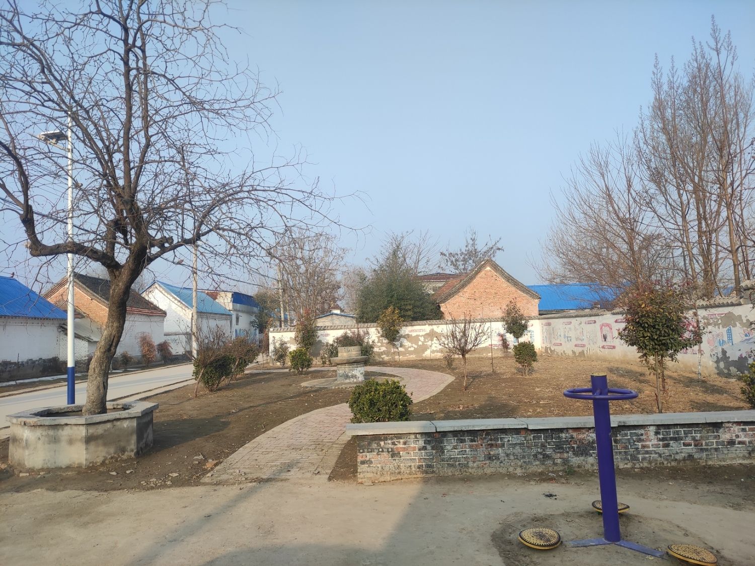 姚堂村街心花园