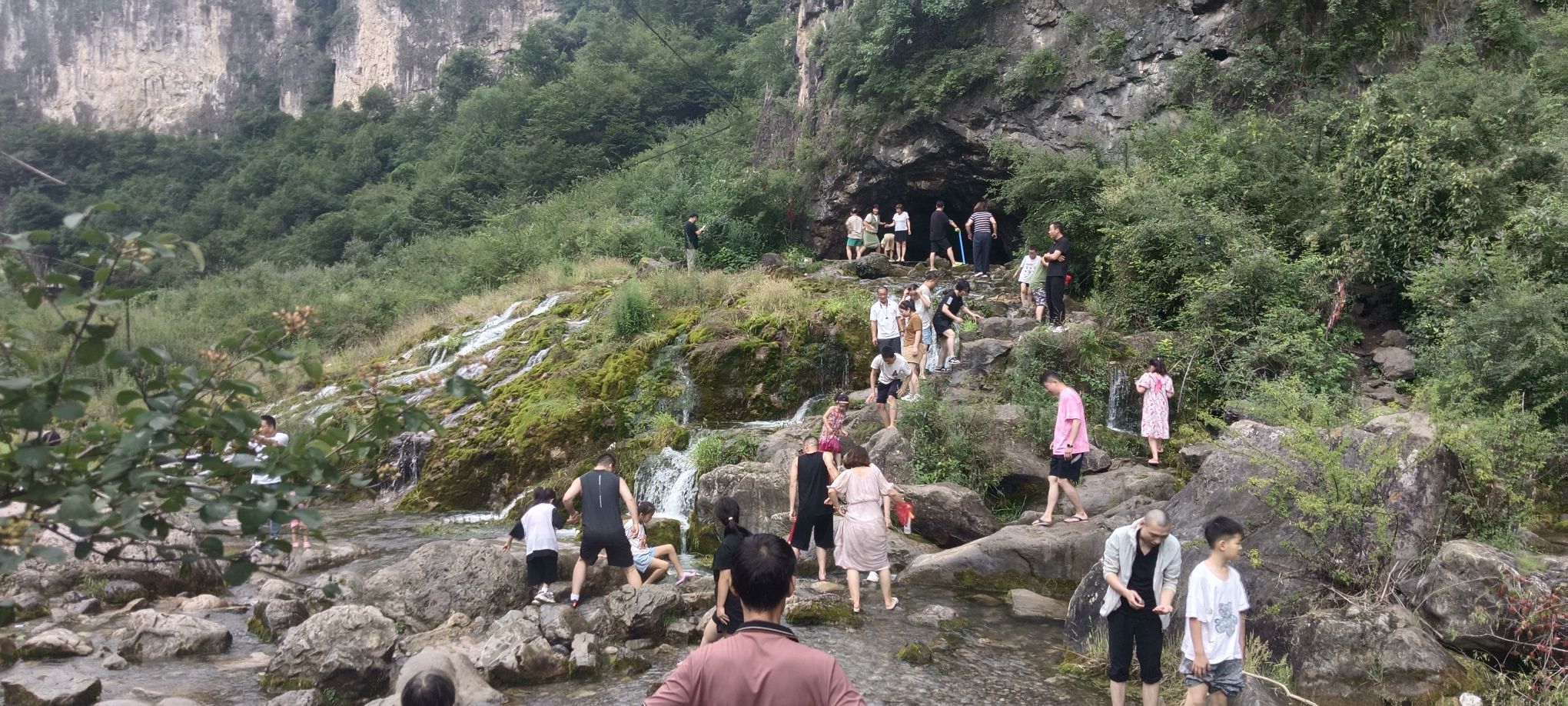 山洞