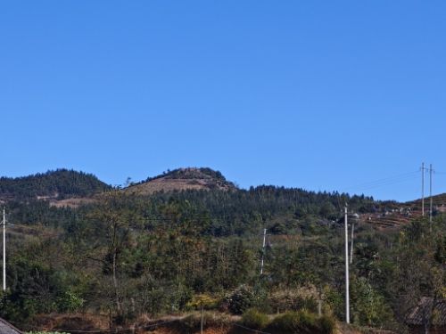 郭家村狸虎岩洞风景区