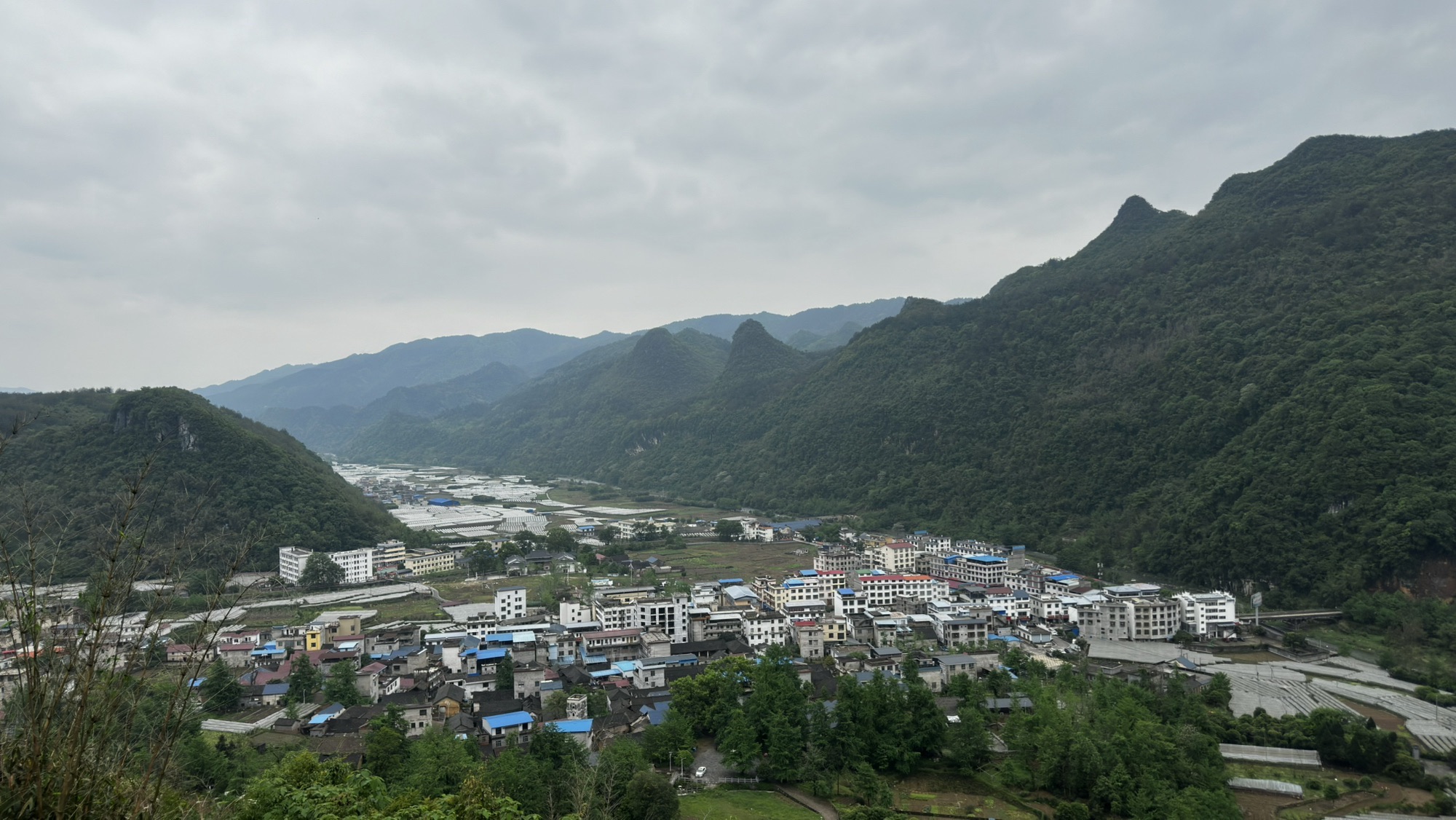 漠川古墓