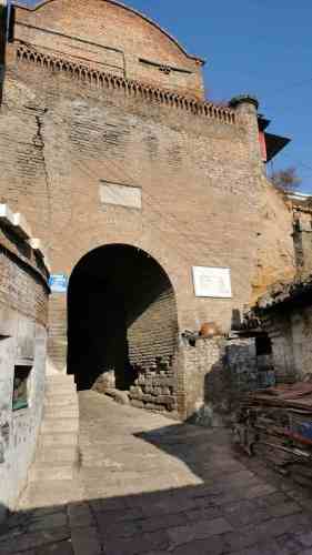 离石南城门旅行图片