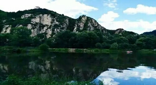 哈河源漂流旅行图片